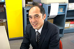 大阪北店マネージャー 俵積田直典